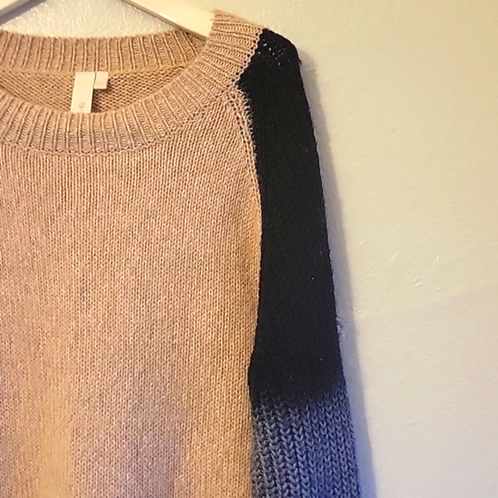 Sl LAB SWEATER (Bloomingdales) - Picture 5 of 7